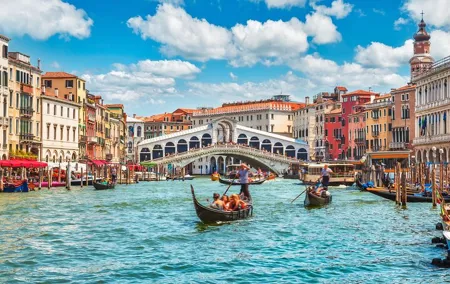 Venice Private Tour: St Mark's, Doge's Palace & Gondola Ride