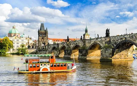 Best of Prague Private Walking Tour (Left and Right Riverbank)