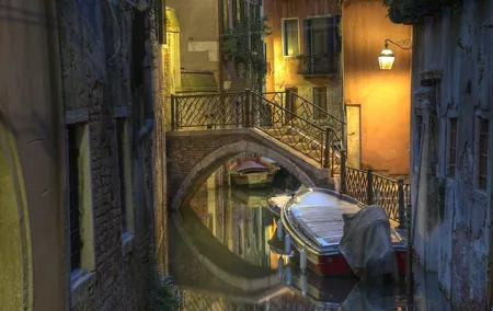 Venice Ghost Stories, Legends and Anecdotes Tour