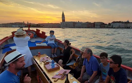 Venice: Relaxing Sunset Ride aboard old fishing boat