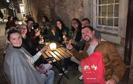 A Venetian Evening - Wine Tasting & Cicchetti with a Local Guide