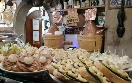 Street Food Tour of Venice in 2.5 hours