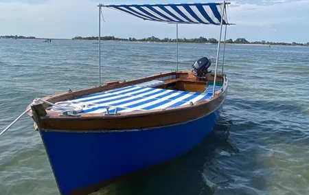 Private boat tour to the islands of Venice