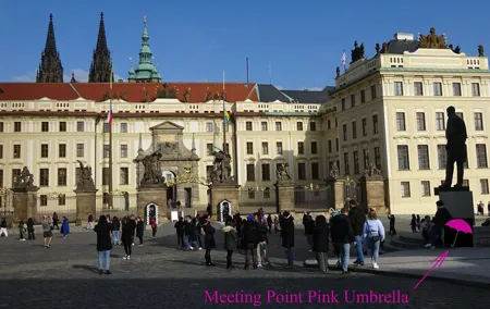 Small-Group Tour of Prague Castle with Visit to Interiors