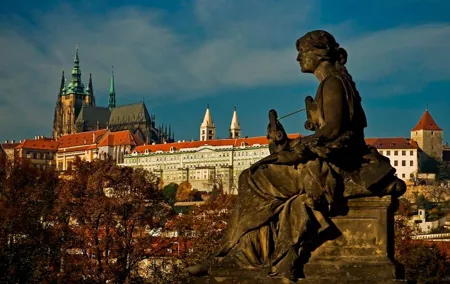 Prague Castle And Castle Grounds Walking Tour in french
