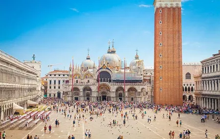 SKIP THE LINE: Doge's Palace & St. Mark's Basilica Tour