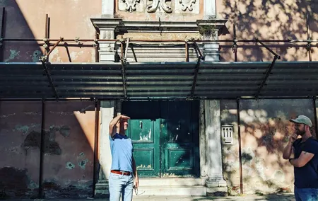Venice Commissario Brunetti and Donna Leon: Walk His Beat