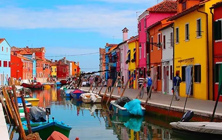 Visit Murano's Glass, Burano's Colorful Homes, & Torcello