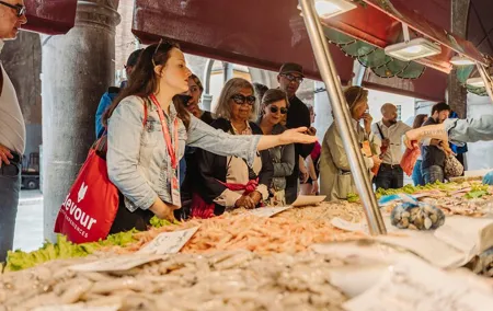 Tastes & Traditions of Venice: Food Tour with Rialto Market Visit