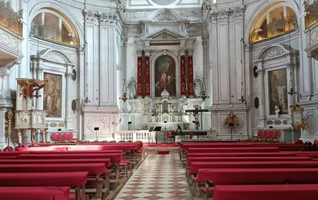Classical Concert around Vivaldi Church in Venice