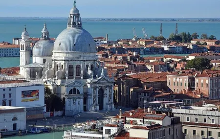 3 Hours Walking Tour in Venice Small Group