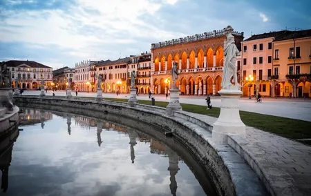 Private Day Trip by Train from Venice to Padua