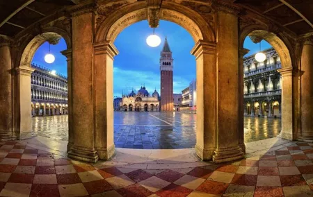 The Heart of Venice: A Self-Guided Audio Tour