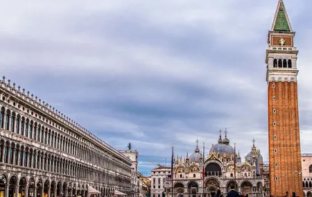 Private Audio Guided Walking Tour in Venice
