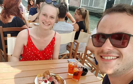 Wine Bars Hopping: Spritz & Cichetti as a Venetian - Private Tour