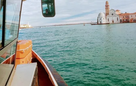 Islands Tour with a real local!