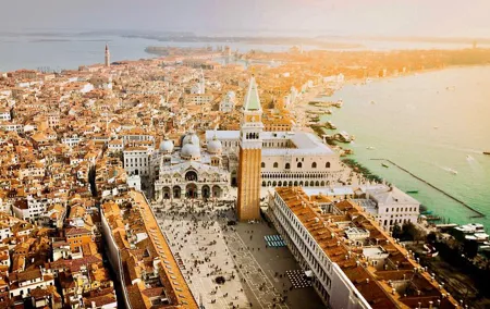 4-Hour Venice guided walking tour with Doge's Palace & St Mark's Basilica