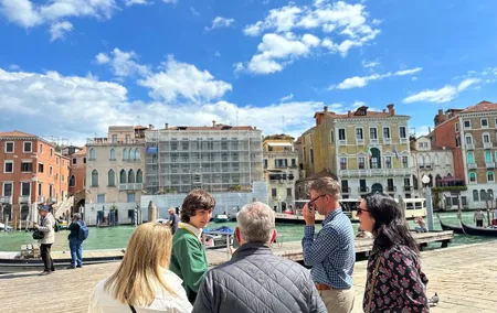 Tasty Street Food Tour of Venice City Center with Cicchetti & Local Specialties