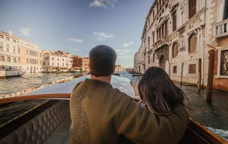 Private Grand Canal Boat Tour , Murano and Burano 6 hours