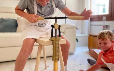 Venice Hands-On Bigoli Pasta Class : Cook & Taste Local Recipes