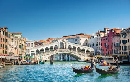 2-hour Venice Guided Walking Tour with Gondola ride