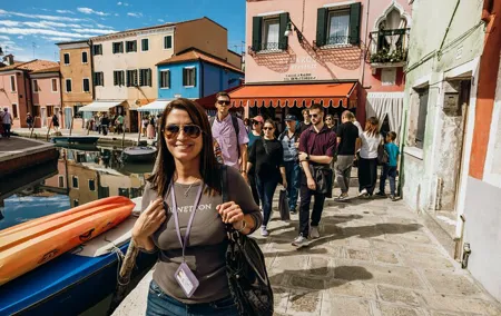 Premium Lagoon Excursion: Murano Glass, Burano & Lace Museum