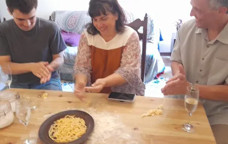 Market tour and cooking class with a venetian sailor