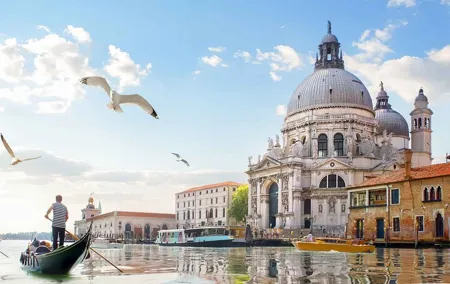 Magical Gondola Journey: Explore Venice's Grand Canal in Style!