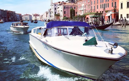 Private transfer from hotels in Venice to Venice Cruise Terminal