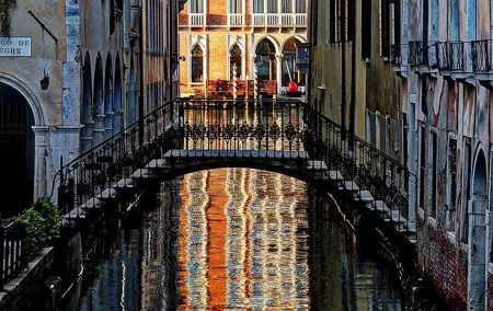 Private Walking Tour of Venice and Gondola Ride