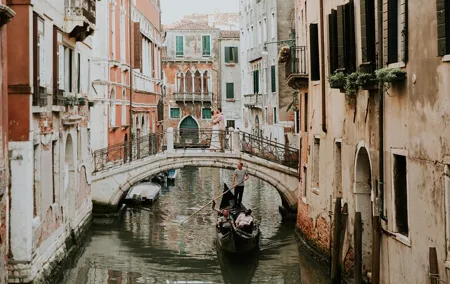 Private Vacation Photography Session with Local Photographer in Venice