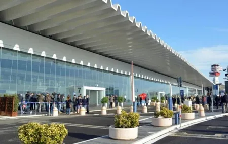 Transfer from Venice Airport to Garda Lake with Private Driver