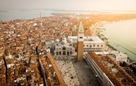 Private guide to visit Palacio Ducale & Basilica de San Marco in Venice