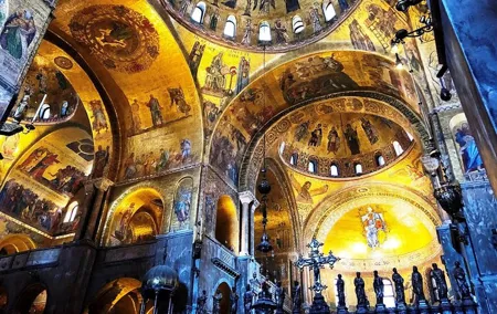 Morning Venice Walking Tour plus St Mark's Basilica Guided Visit