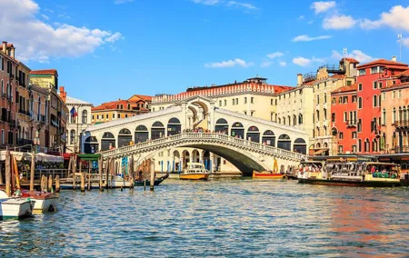 Venice Small Group Walking Tour with St. Mark's Basilica Terrace