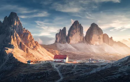Private Hiking Tour to the Three Peaks, Lake Misurina and Braies