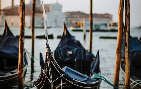 Proposal Gondola Ride in Venice
