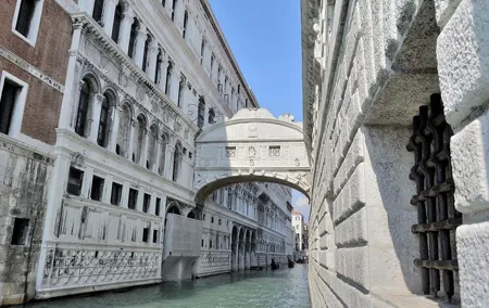 Morning Venice Walking Tour plus Doge's Palace Guided Visit
