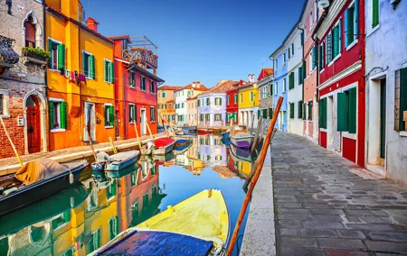 Guided Tour of Murano Burano and Torcello from Venice