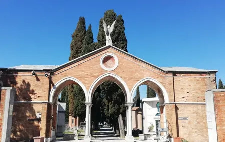 Venice's Cemetery on San Michele Island Tour