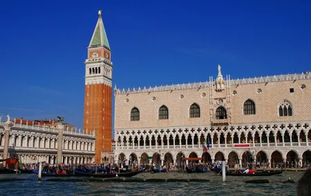 Public Tour: Powerful Venice