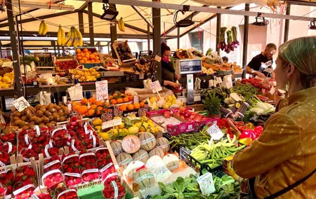 Venice Rialto Market Food Delicacies and Sightseeing Tour with a Native Guide