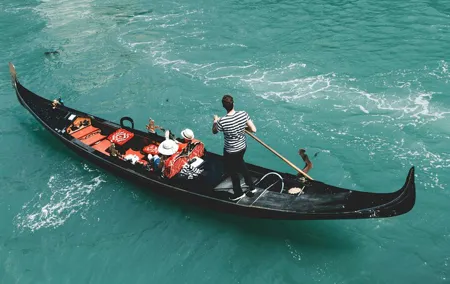 Venice Gondola Ride and Walking Guided Tour