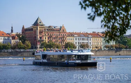 Prague Boats 1-hour Cruise