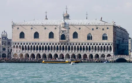 Stroll The Halls of Doge's Palace on a Guided Tour in Venice