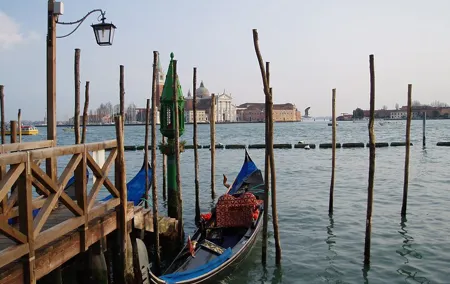 Treasure Hunt in Venice Romantic Private Activity
