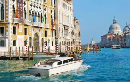 Venice Tour in the Grand Canal with Private Boat (4 hours)