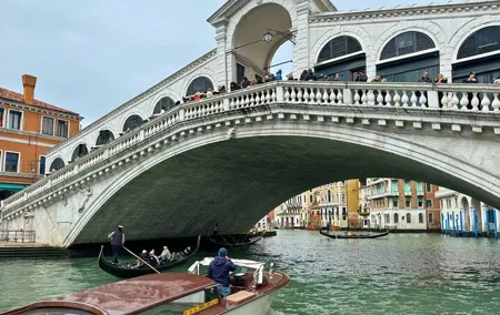 Venice Private Grand Canal Highlights and Rialto Bridge Boat Tour