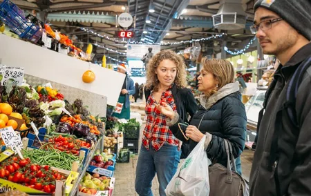 Rialto Market Tour & Tasty Aperitivo at a Local's Home in Venice