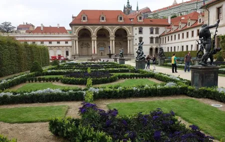 Private guided tour in Prague